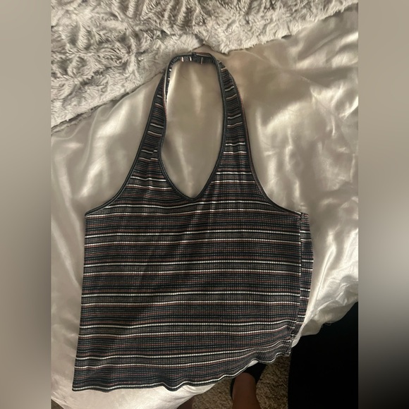 M American Eagle halter top - Picture 2 of 4